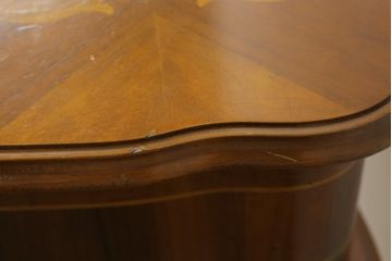 イタリアビンテージ　象嵌入り　拘りあるデザインとエレガントな佇まいが魅力的な猫脚デスク(作業台、ワークデスク、在宅ワーク用、在宅用、ヴィンテージ)(R-073644)