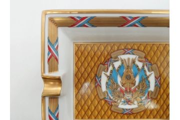 フランス　HERMES(エルメス)　珍しい柄!ゴールドを基調とした上品なデザインのアッシュトレイ(灰皿、トレー、プレート)(R-073654)