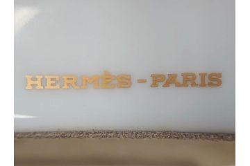 フランス　HERMES(エルメス)　珍しい柄!ゴールドを基調とした上品なデザインのアッシュトレイ(灰皿、トレー、プレート)(R-073654)
