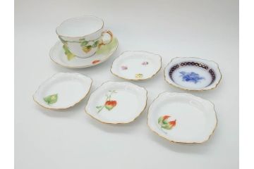 レア　大倉陶園(OKURA、OAC)　手描き　碗皿暦　ほおずき　小花　ブルーインペリアル　それぞれ個性豊かで華やかな空間を演出するカップ&ソーサー・ミニプレート5枚セット(レリーフ、小皿、金彩、HAND PAINTED、C&S、洋食器)(R-073655)