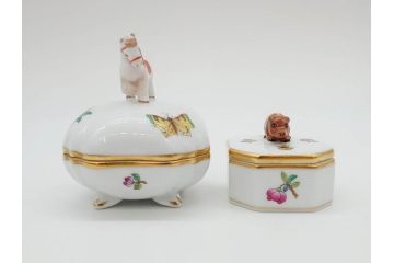 ヘレンド　ハンガリー　HEREND HVNGARY　干支　馬　猪　鮮やかな色彩と可愛らしいデザインが魅力的なボンボニエール2個セット(ウマ、イノシシ、HUNGARY、ヴィクトリア・プレーン、小筺、ボンボン、小物入れ、洋食器)(R-073656)