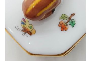 ヘレンド　ハンガリー　HEREND HVNGARY　干支　馬　猪　鮮やかな色彩と可愛らしいデザインが魅力的なボンボニエール2個セット(ウマ、イノシシ、HUNGARY、ヴィクトリア・プレーン、小筺、ボンボン、小物入れ、洋食器)(R-073656)