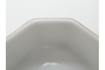 ヘレンド　ハンガリー　HEREND HVNGARY　干支　馬　猪　鮮やかな色彩と可愛らしいデザインが魅力的なボンボニエール2個セット(ウマ、イノシシ、HUNGARY、ヴィクトリア・プレーン、小筺、ボンボン、小物入れ、洋食器)(R-073656)