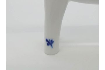 デンマーク　ROYAL COPENHAGEN(ロイヤルコペンハーゲン)　馬　なめらかなフォルムと美しい絵付けが優雅さを演出するフィギュリン(幸せを運ぶ馬、ダーラナホース、フラワー、花、ブルー、置物、オブジェ)(R-073658)
