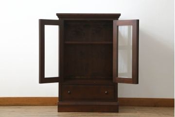 中古　美品!!　松本民芸家具　シンプルで小振りなサイズが取り入れやすい収納棚(戸棚、サイドキャビネット)(R-073666)