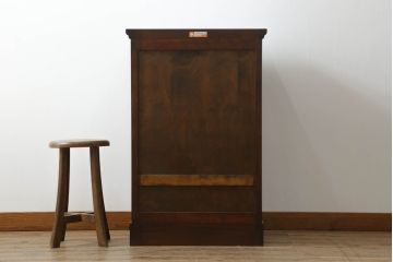 中古　美品!!　松本民芸家具　シンプルで小振りなサイズが取り入れやすい収納棚(戸棚、サイドキャビネット)(R-073666)