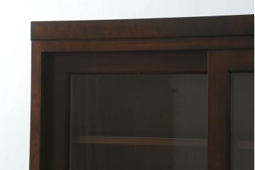 中古　美品!!　松本民芸家具　高山式　シンプルで洗練されたデザインが魅力的な食器棚(戸棚、収納棚、キャビネット)(定価約52万円)(R-073668)