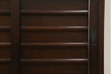 中古　美品!!　松本民芸家具　高山式　シンプルで洗練されたデザインが魅力的な食器棚(戸棚、収納棚、キャビネット)(定価約52万円)(R-073668)