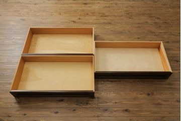 中古　美品　松本民芸家具　気品溢れるシックな佇まいが魅力的!! 高山式デザインのワードローブ(和タンス、収納棚、戸棚、キャビネット)(定価約79万円)(R-073669)