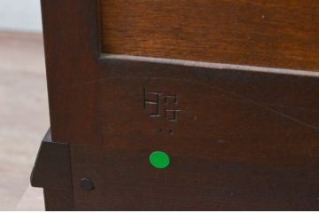 中古　美品　松本民芸家具　シックな佇まいが魅力的なチェスト(収納箪笥、整理箪笥、引き出し、サイドチェスト)(R-073670)