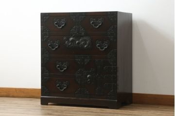 中古　美品　落ち着いた深い色味が魅力的なアンティーク調和箪笥(時代箪笥、衣装箪笥、収納箪笥、整理箪笥、タンス、引き出し)(R-073680)
