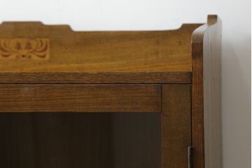 和製アンティーク　大正ロマン　栓材　昔懐かしい雰囲気の温かみのある本箱(ブックケース、戸棚、収納棚、飾り棚)(R-073681)