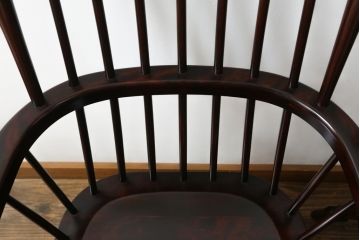 中古　国産民芸家具　デパート購入品　クラシカルな佇まいのウィンザーチェア2脚セット(ウインザーチェア、アームチェア、板座チェア、ダイニングチェア、椅子、イス)(R-073683)
