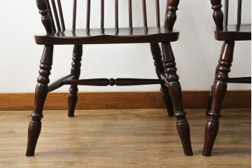 中古　国産民芸家具　デパート購入品　クラシカルな佇まいのウィンザーチェア2脚セット(ウインザーチェア、アームチェア、板座チェア、ダイニングチェア、椅子、イス)(R-073683)