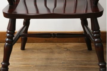 中古　国産民芸家具　デパート購入品　クラシカルな佇まいのウィンザーチェア2脚セット(ウインザーチェア、アームチェア、板座チェア、ダイニングチェア、椅子、イス)(R-073683)