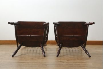 中古　国産民芸家具　デパート購入品　クラシカルな佇まいのウィンザーチェア2脚セット(ウインザーチェア、アームチェア、板座チェア、ダイニングチェア、椅子、イス)(R-073683)