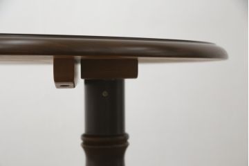 中古　美品　飛騨産業　キツツキマーク　穂高シリーズ　クラシカルなデザインが魅力的なダイニングテーブル(4人掛け、食卓、作業台)(R-073685)