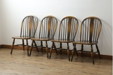 中古　美品　飛騨産業　キツツキマーク　木のぬくもりを感じるダイニングチェア4脚セット(板座チェア、椅子、イス、いす)(R-073686)