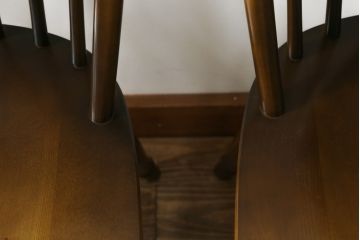 中古　美品　飛騨産業　キツツキマーク　木のぬくもりを感じるダイニングチェア4脚セット(板座チェア、椅子、イス、いす)(R-073686)