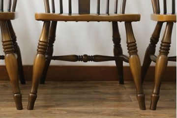 中古　美品　飛騨産業　キツツキマーク　木のぬくもりを感じるダイニングチェア4脚セット(板座チェア、椅子、イス、いす)(R-073686)