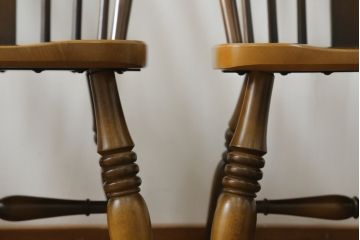 中古　美品　飛騨産業　キツツキマーク　木のぬくもりを感じるダイニングチェア4脚セット(板座チェア、椅子、イス、いす)(R-073686)