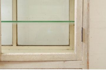 和製アンティーク　飾るものをお洒落にみせてくれる四面ガラスケビント(ガラスケース、ショーケース、デンタルケース、デンタルキャビネット、陳列棚、飾り棚、収納棚、戸棚、店舗什器)(R-073695)