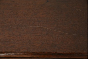 イギリスアンティーク　マホガニー材　ガラスの取っ手が目を惹くチェスト　(R-073696)