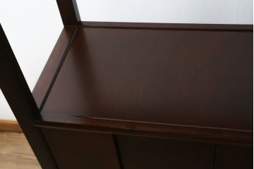 中古　松本民芸家具　#506型　シックな色合いと上品な佇まいが魅力の朝鮮棚(飾り棚、収納棚、戸棚、茶棚)(定価約23万円)(R-073707)