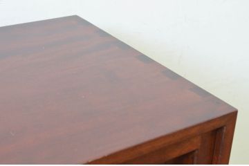 中古　美品　松本民芸家具　MA型　落ち着いた品のある佇まいが魅力的な茶タンス(茶箪笥、茶棚、収納棚、戸棚、引き出し)(定価約52万円)(R-073708)