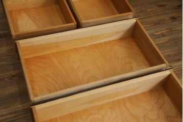 中古　美品　松本民芸家具　落ち着きのある佇まいが魅力的な収納棚(戸棚、飾り棚、食器棚、キャビネット、引き出し)(R-073709)