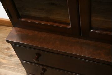 中古　美品　松本民芸家具　落ち着きのある佇まいが魅力的な収納棚(戸棚、飾り棚、食器棚、キャビネット、引き出し)(R-073709)