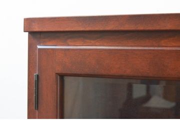 中古　美品　松本民芸家具　落ち着きのある佇まいが魅力的なサイドボード(収納棚、戸棚、飾り棚、食器棚、サイドキャビネット)(R-073710)