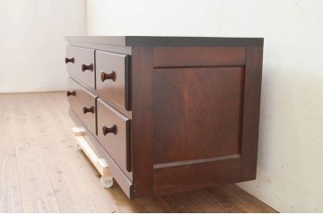 中古　美品　松本民芸家具　落ち着きのある佇まいが魅力的なローチェスト(テレビ台、テレビボード、ローボード、収納箪笥、引き出し)(R-073711)