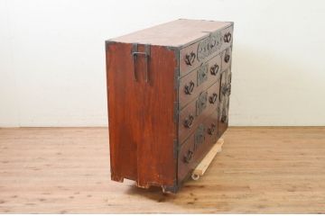 和製アンティーク　前面欅(ケヤキ)材　重厚感ある佇まいと金具の立派な仙台箪笥(和箪笥、収納箪笥、衣装箪笥、整理箪笥、チェスト、引き出し)(R-073720)