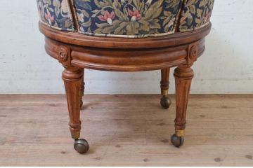 中古　美品!!　DREXEL HERITAGE(ドレクセルヘリテイジ)　品のある佇まいが魅力的な回転チェア(アームチェア、デスクチェア、回転椅子、一人掛けソファ、1人掛けソファ、1Pソファ、椅子、イス)(R-073723)