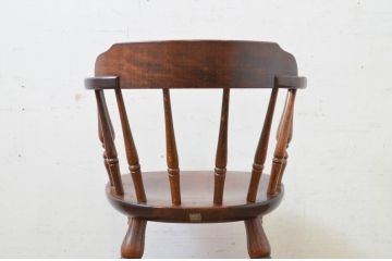 和製ビンテージ　飛騨産業　キツツキマーク　しっかりとした作りが嬉しいベビーチェア(チャイルドチェア、キッズチェア、アームチェア、ダイニングチェア、板座チェア、こども椅子、子どもイス、ヴィンテージ)(R-073726)