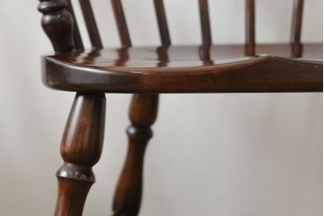 中古　美品　松本民芸家具　#91型　落ち着きのある大人カフェ風インテリアが叶うキャプテンチェア2脚セット(アームチェア、板座チェア、ダイニングチェア、椅子、イス)(定価2脚で約26万円)(R-073728)