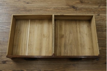 和製アンティーク　上手物!!　総欅(ケヤキ)材　特注金具　シンプルながら上質な時代箪笥　(R-073735)