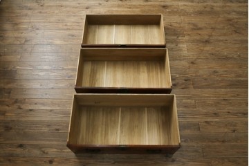 和製アンティーク　上手物!!　総欅(ケヤキ)材　特注金具　シンプルながら上質な時代箪笥　(R-073735)