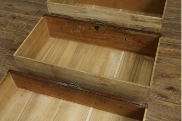 和製アンティーク　上手物!!　総欅(ケヤキ)材　特注金具　シンプルながら上質な時代箪笥　(R-073735)