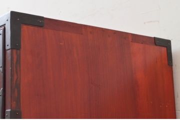 和製アンティーク　希少デザイン!!　前面欅(ケヤキ)材　玉杢　金具がびっしりの二段重ね時代箪笥(重ね箪笥、和タンス、衣装たんす、整理タンス、収納タンス、引き出し)(R-073737)
