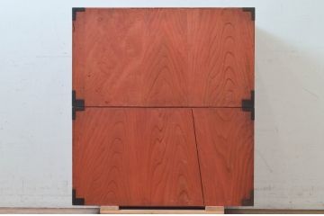 和製アンティーク　希少デザイン!!　前面欅(ケヤキ)材　玉杢　金具がびっしりの二段重ね時代箪笥(重ね箪笥、和タンス、衣装たんす、整理タンス、収納タンス、引き出し)(R-073737)