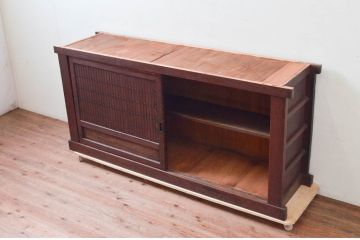 和製アンティーク　凛とした美しさが上品な和を演出してくれる近江水屋箪笥サイドボード(食器棚、戸棚、収納棚、サイドキャビネット)(R-073742)