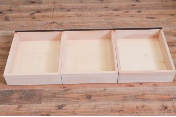 中古　美品　国産民芸家具　和モダンな空間づくりにも活躍するキャビネット(食器棚、飾り棚、収納棚、戸棚、カップボード)(R-073743)