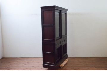 中古　美品　国産民芸家具　和モダンな空間づくりにも活躍するキャビネット(食器棚、飾り棚、収納棚、戸棚、カップボード)(R-073743)