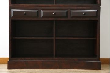 中古　美品　国産民芸家具　和モダンな空間づくりにも活躍するキャビネット(食器棚、飾り棚、収納棚、戸棚、カップボード)(R-073743)