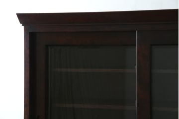 中古　美品　国産民芸家具　和モダンな空間づくりにも活躍するキャビネット(食器棚、飾り棚、収納棚、戸棚、カップボード)(R-073743)