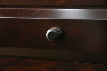 中古　美品　国産民芸家具　和モダンな空間づくりにも活躍するキャビネット(食器棚、飾り棚、収納棚、戸棚、カップボード)(R-073743)