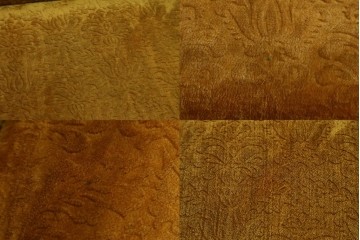 アジアンヴィンテージ　オリエンタルデザイン　迫力のある彫刻と華やかな色のファブリックが目を惹く2.5人掛けソファ　(R-073749)