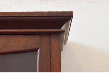和製アンティーク　上手物!!　欅(ケヤキ)材　趣のある佇まいが魅力的な収納棚(食器棚、戸棚、飾り棚、キャビネット)(R-073750)